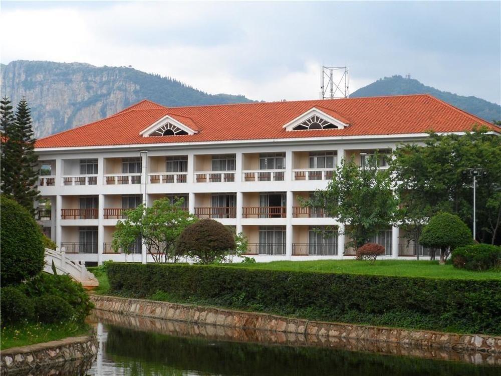 Yunnan Dianchi Garden Resort Hotel & Spa คุนหมิง ภายนอก รูปภาพ