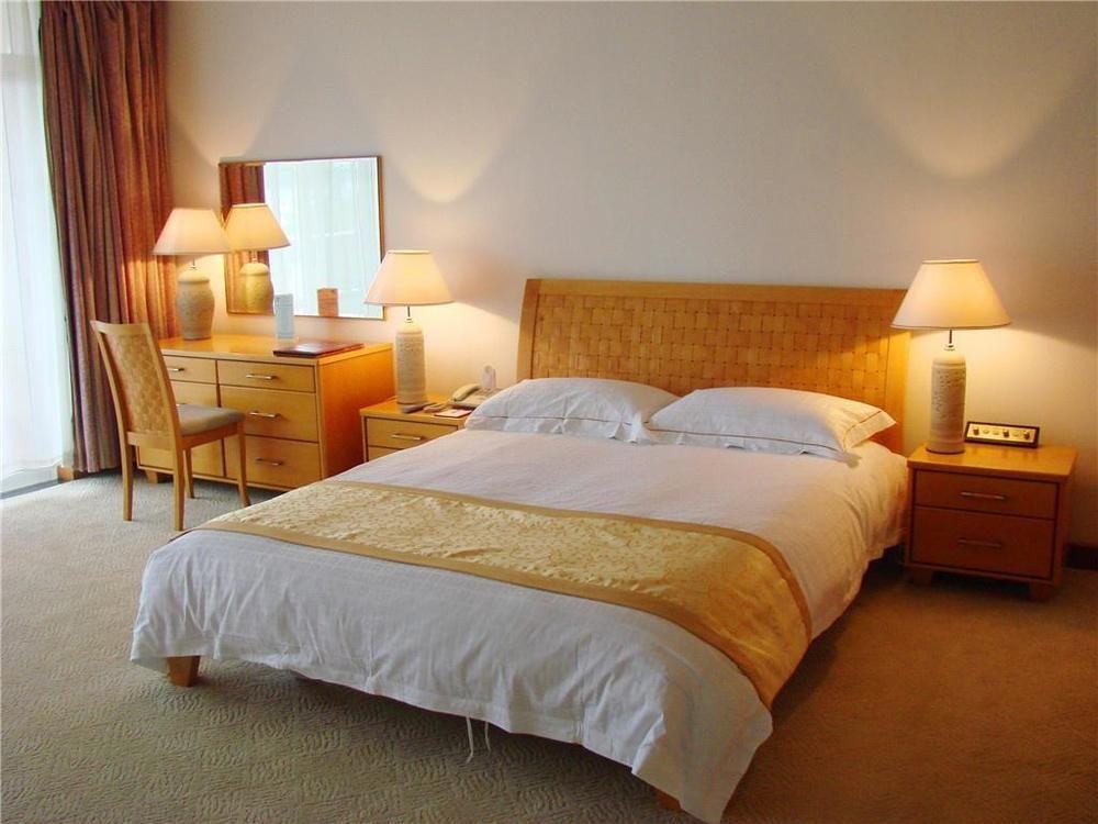 Yunnan Dianchi Garden Resort Hotel & Spa คุนหมิง ภายนอก รูปภาพ