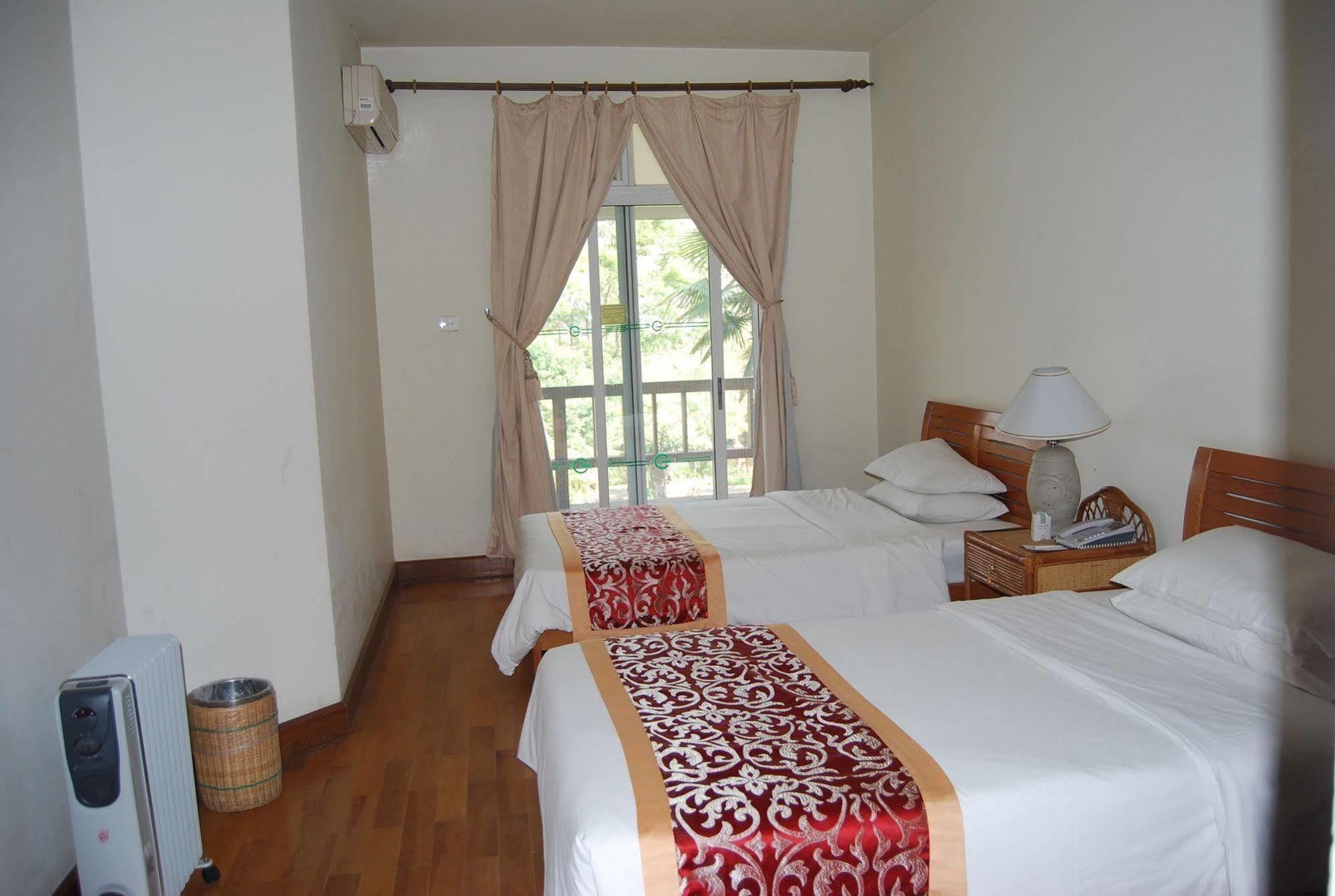 Yunnan Dianchi Garden Resort Hotel & Spa คุนหมิง ภายนอก รูปภาพ