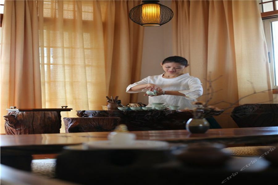 Yunnan Dianchi Garden Resort Hotel & Spa คุนหมิง ภายนอก รูปภาพ